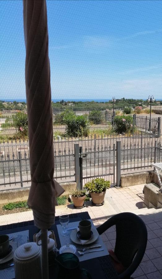 Hotel Belvedere House Civitanova Alta Exterior foto